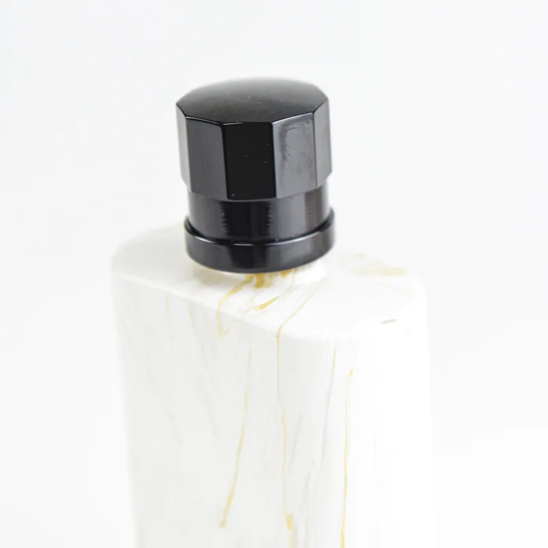 螺丝帽造型的锌合金香水盖 - 图片 4